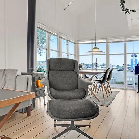 Goda - 5m From The Sea By Interhome